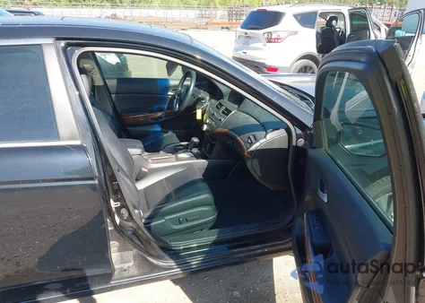 2012 Honda Accord 2.4 Ex-L z USA, uszkodzony, nr VIN 1HGCP2F81CA190957